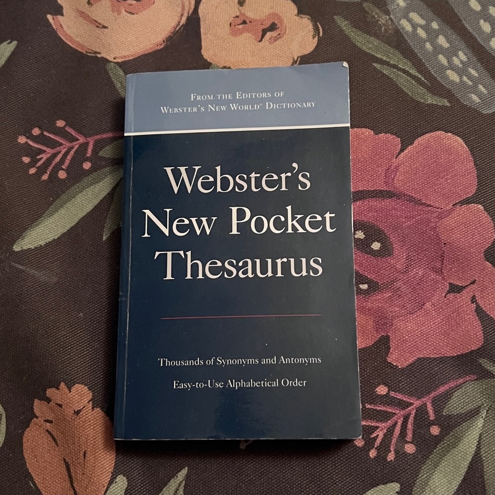 Websters New Pocket Thesaurus